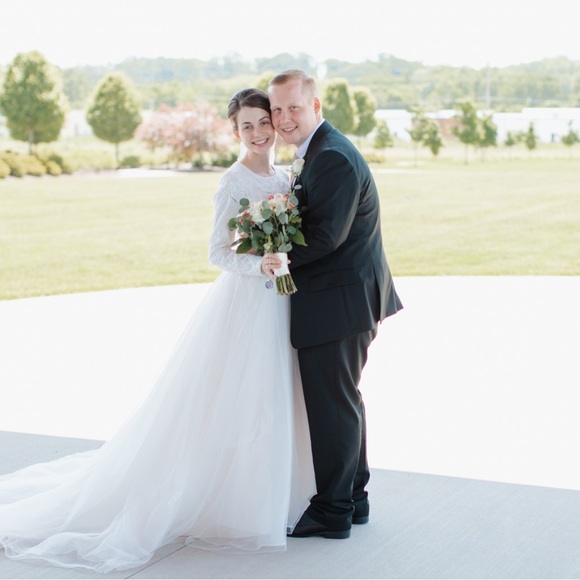 Meet your Posher, Jenna - Picture 2 of 4